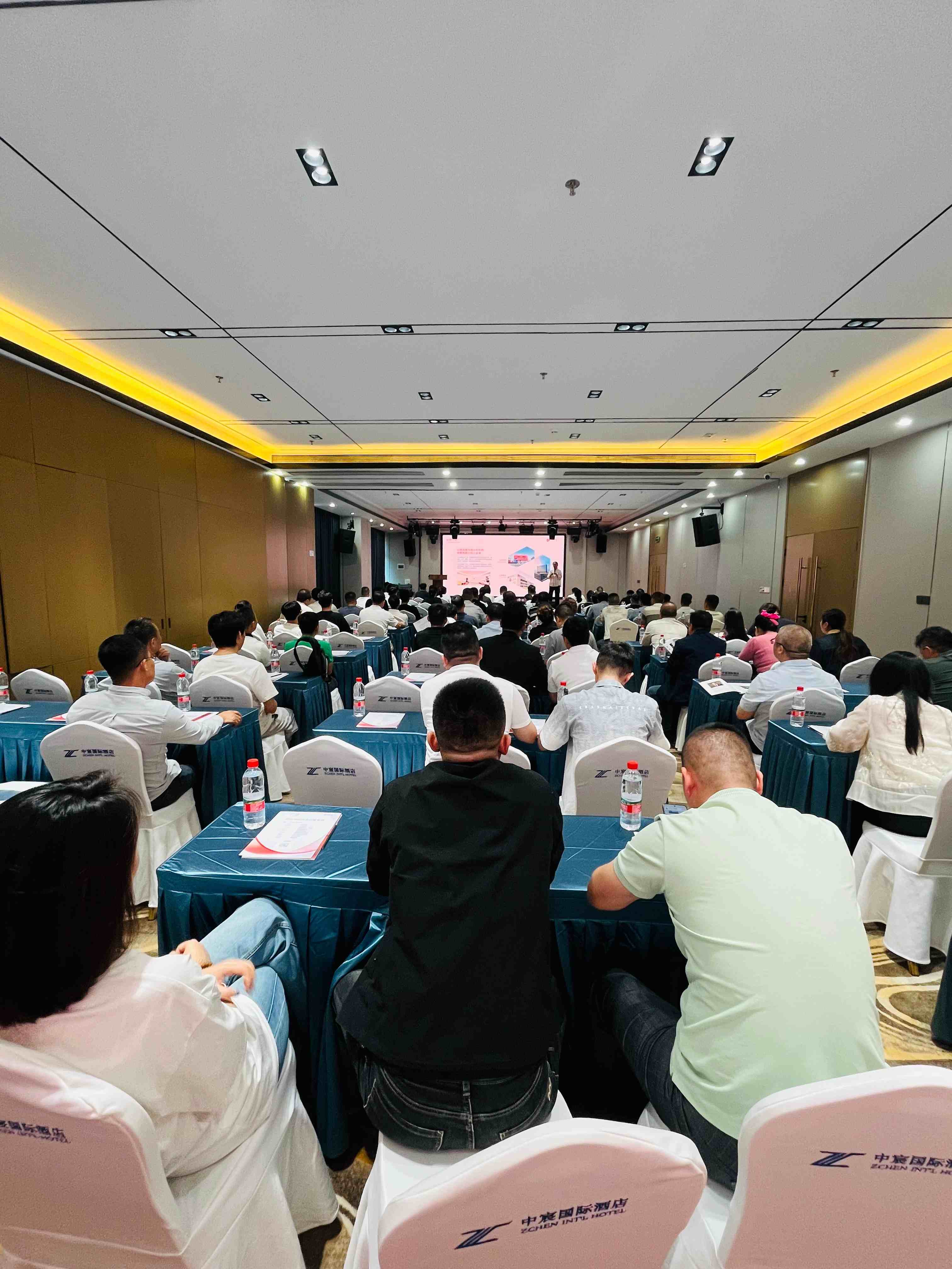 同心聚力，共“银”未来——华科创智2026供应商交流会盛大启幕